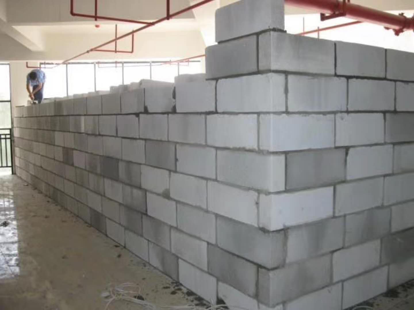 顺昌蒸压加气混凝土砌块承重墙静力和抗震性能的研究